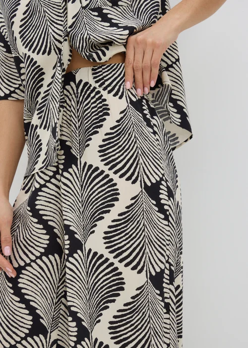 Black Monochrome Shell Wide Leg Trousers - 8/L29 Image 3