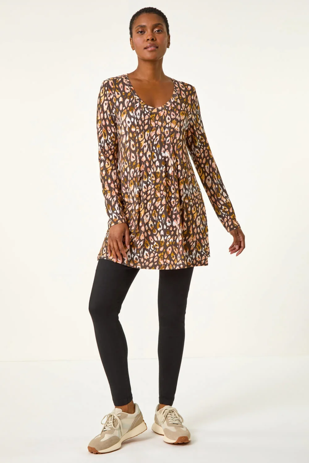 Roman Orange Animal Print V-Neck Stretch Jersey Top - Size 24 Image 3