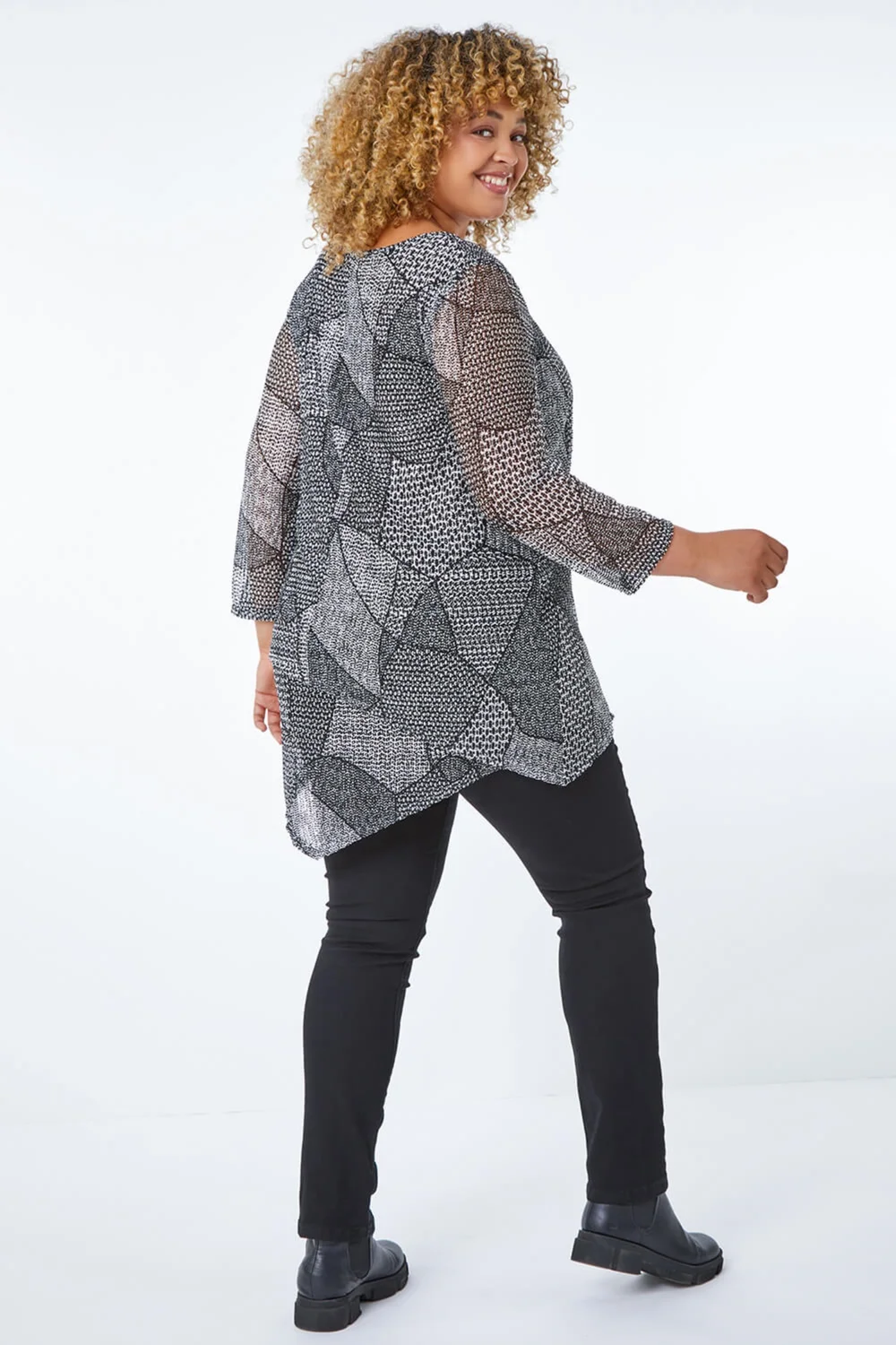 Roman Black Curve Abstract Textured Top - 16 Image 3