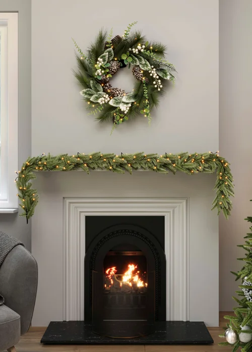Charles Bentley Faux Pre-Lit Decorative Christmas Garland - One Size Image 1