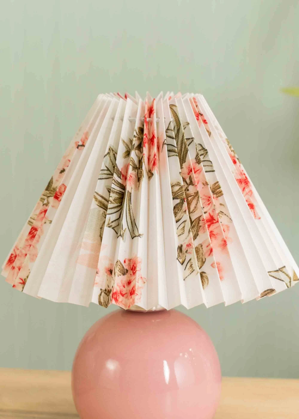 ValueLights Bloom Pink Table Lamp with Multicolour Tapered Shade Integrated LED - One Size Image 4
