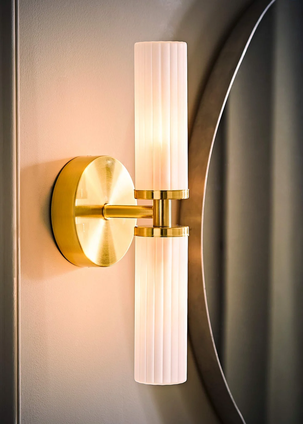 ValueLights Canya Matte Gold Wall Light with Clear Drum Shade - One Size Image 3