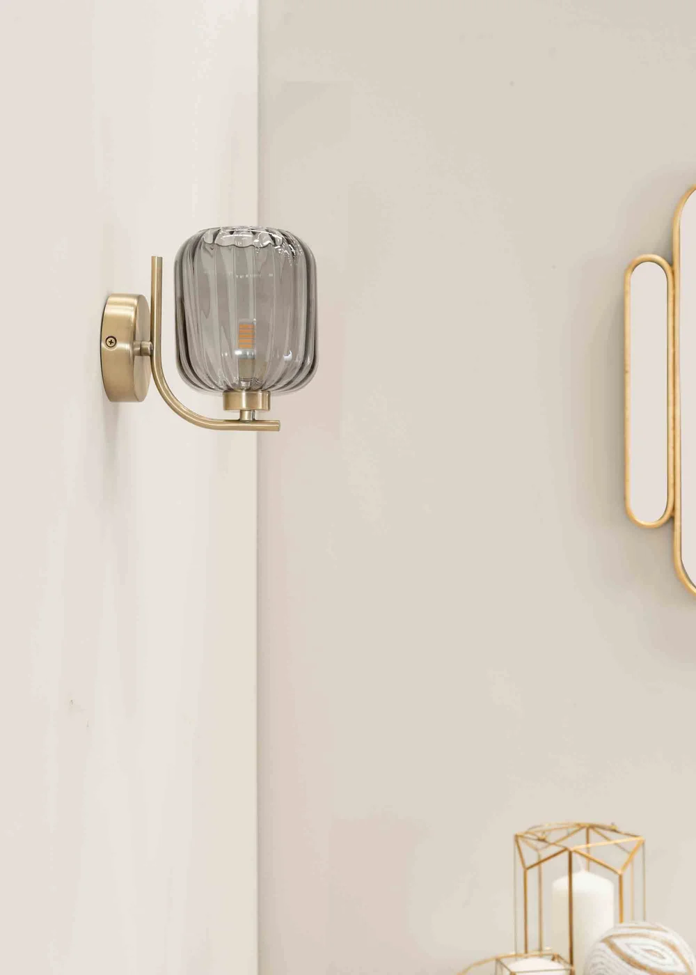 ValueLights Amelie Gold Wall Light with Grey Rectangular Shade - One Size Image 4