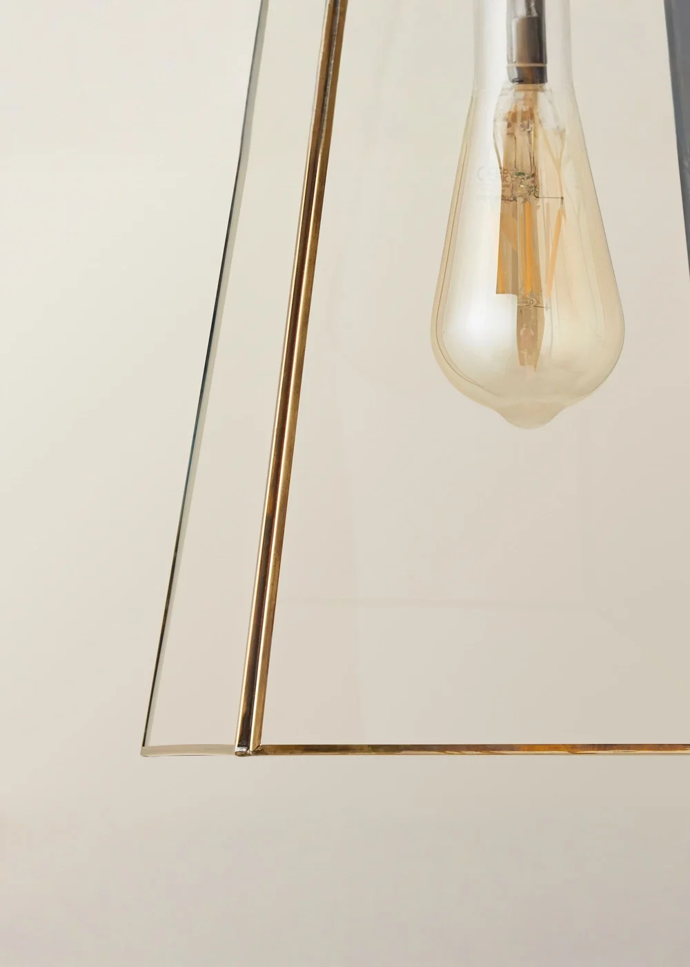 ValueLights Susie Glass Brushed Brass Easy Fit Ceiling Lampshade - One Size Image 4