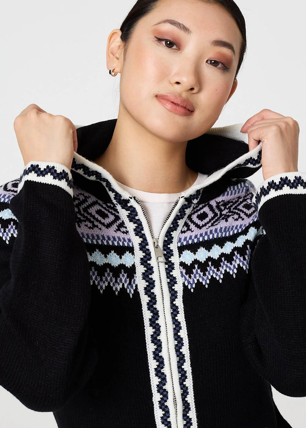 Izabel London Black Ikat Print Zip Front Hooded Jumper - 8 Image 3