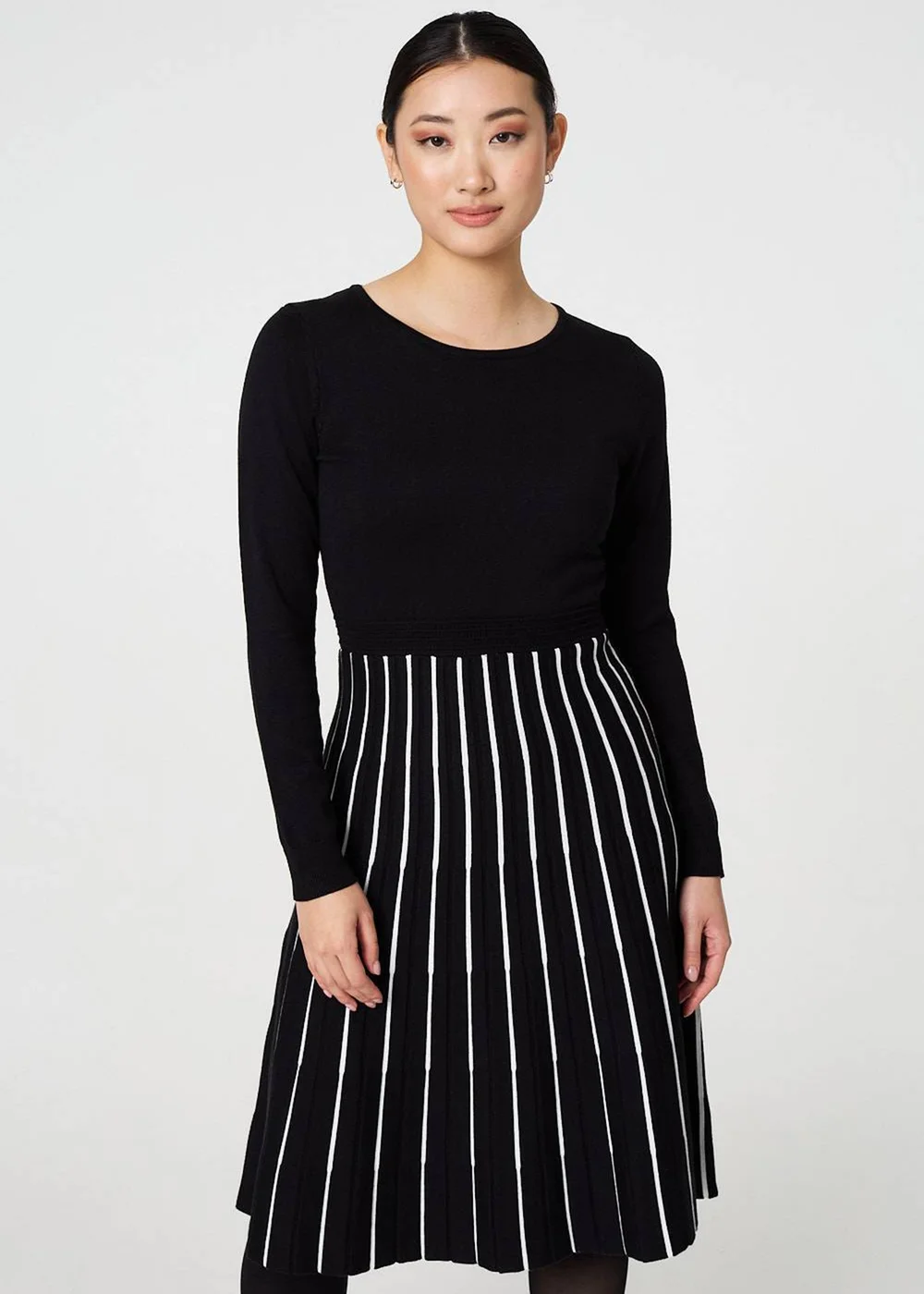 Izabel London Black Striped Pleat Skirt Knitted Midi Dress - 8 Image 1