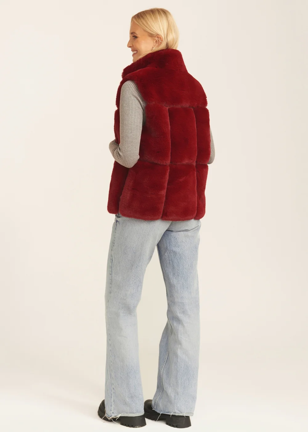 Gini London Red Faux Fur Zip Front Gilet - S/M Image 2
