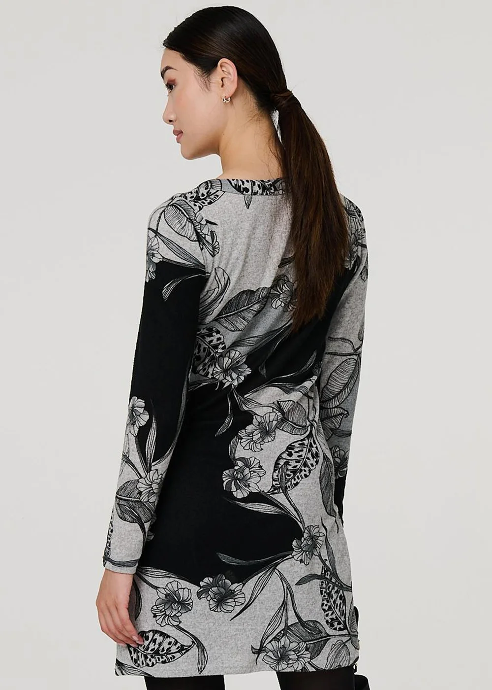 Izabel London Grey Floral Long Sleeve Jersey Shift Dress - 8 Image 2