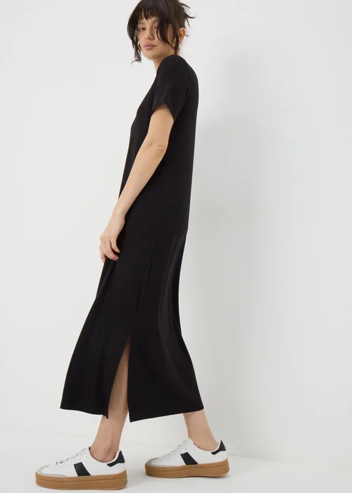 Black T-Shirt Midi Dress - 8 Image 2