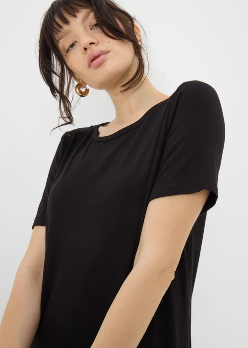Black T-Shirt Midi Dress - 8 Image 3