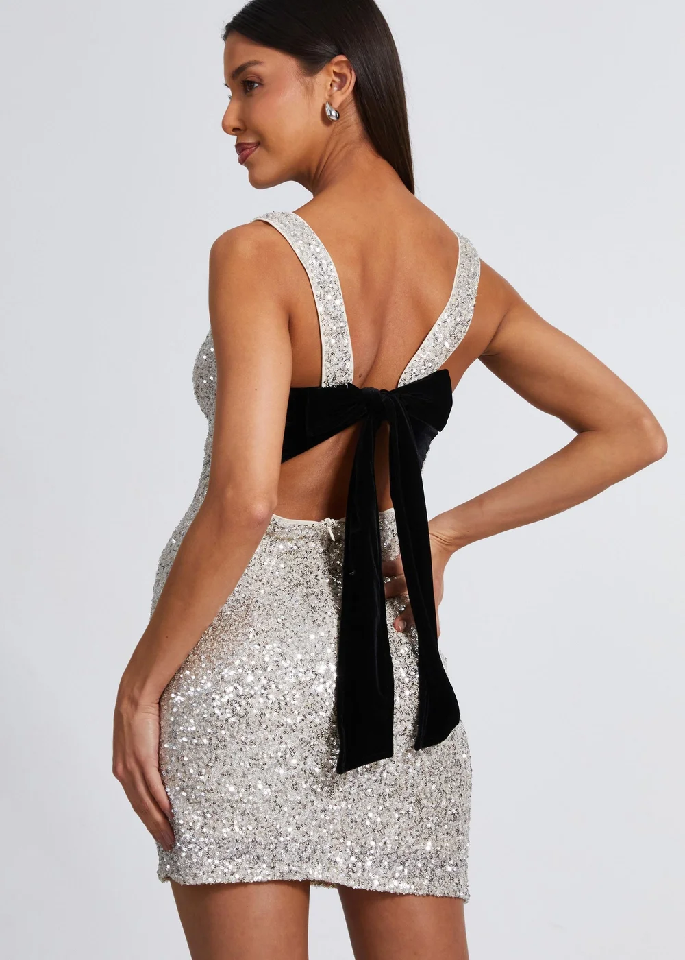 Quiz Silver Sequin Bow Mini Dress - 6 Image 2
