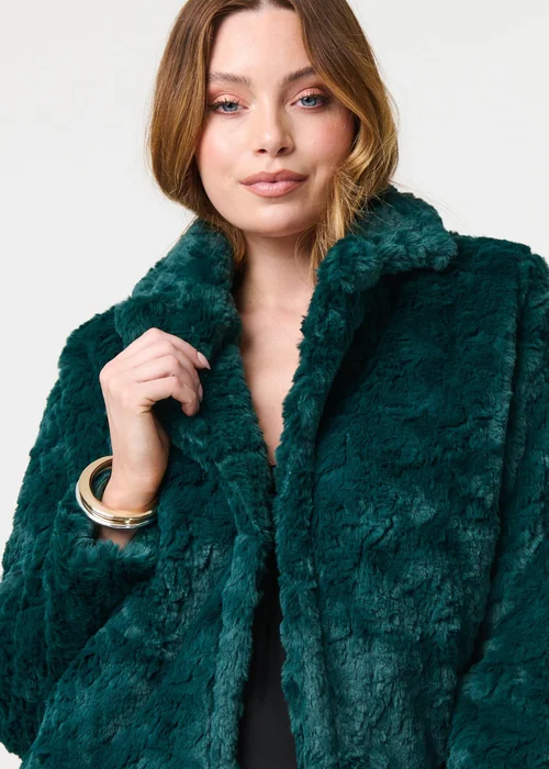 Izabel London Green Faux Fur Cropped Long Sleeve Jacket - 8 Image 3