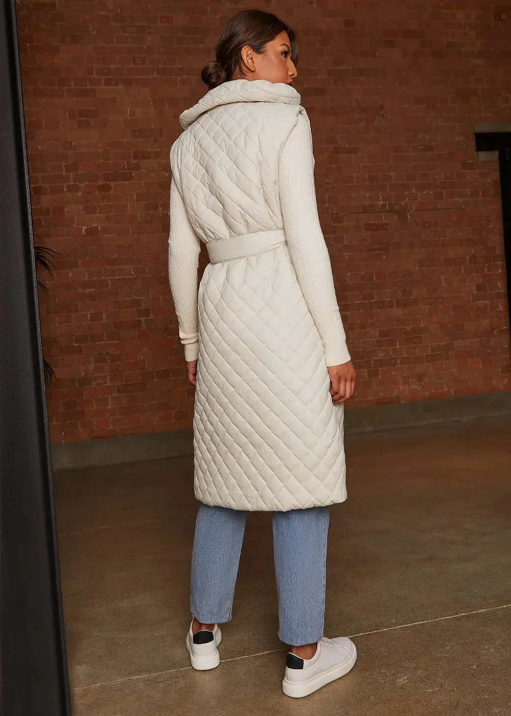 Chi Chi London Cream Diamond Quilted Longline Belted Gilet - 6 Image 3