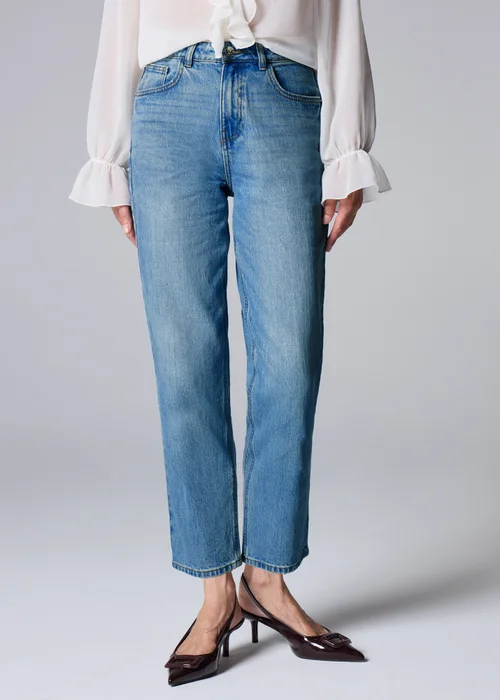 Light Wash Mom Jeans - 8/L29 Image 3