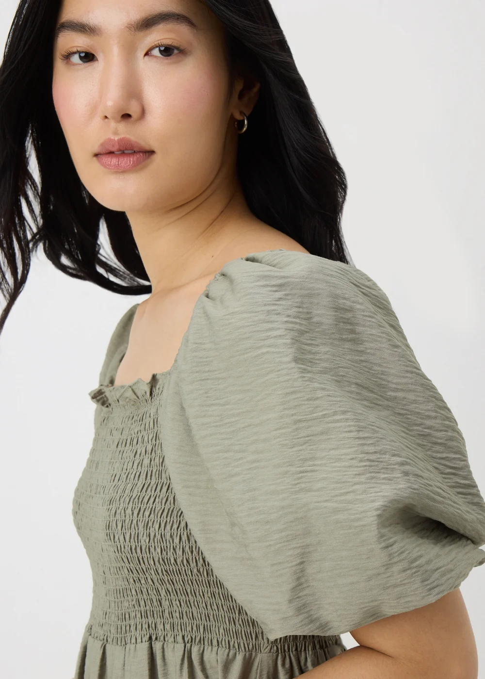 Sage Green Shirred Puff Sleeve Midi Dress - Size 8 | Matalan Sage Green Shirred Puff Sleeve Midi Dress - Size 8 | Matalan