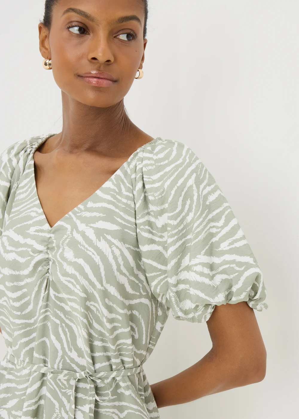 Sage Green Zebra Tie Waist Midi Dress - Size 8 | Matalan Sage Green Zebra Tie Waist Midi Dress - Size 8 | Matalan