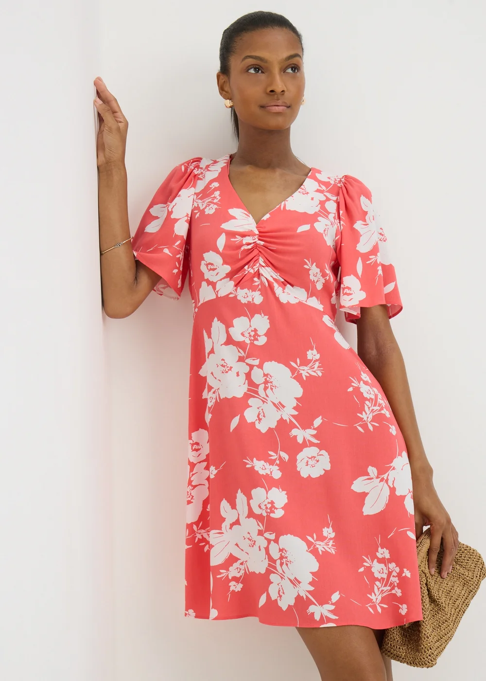 floral mini tea dress Topshop Bella V-Neck Mini Tea Dress Satin Blurred Floral Print Black Women Sz 6