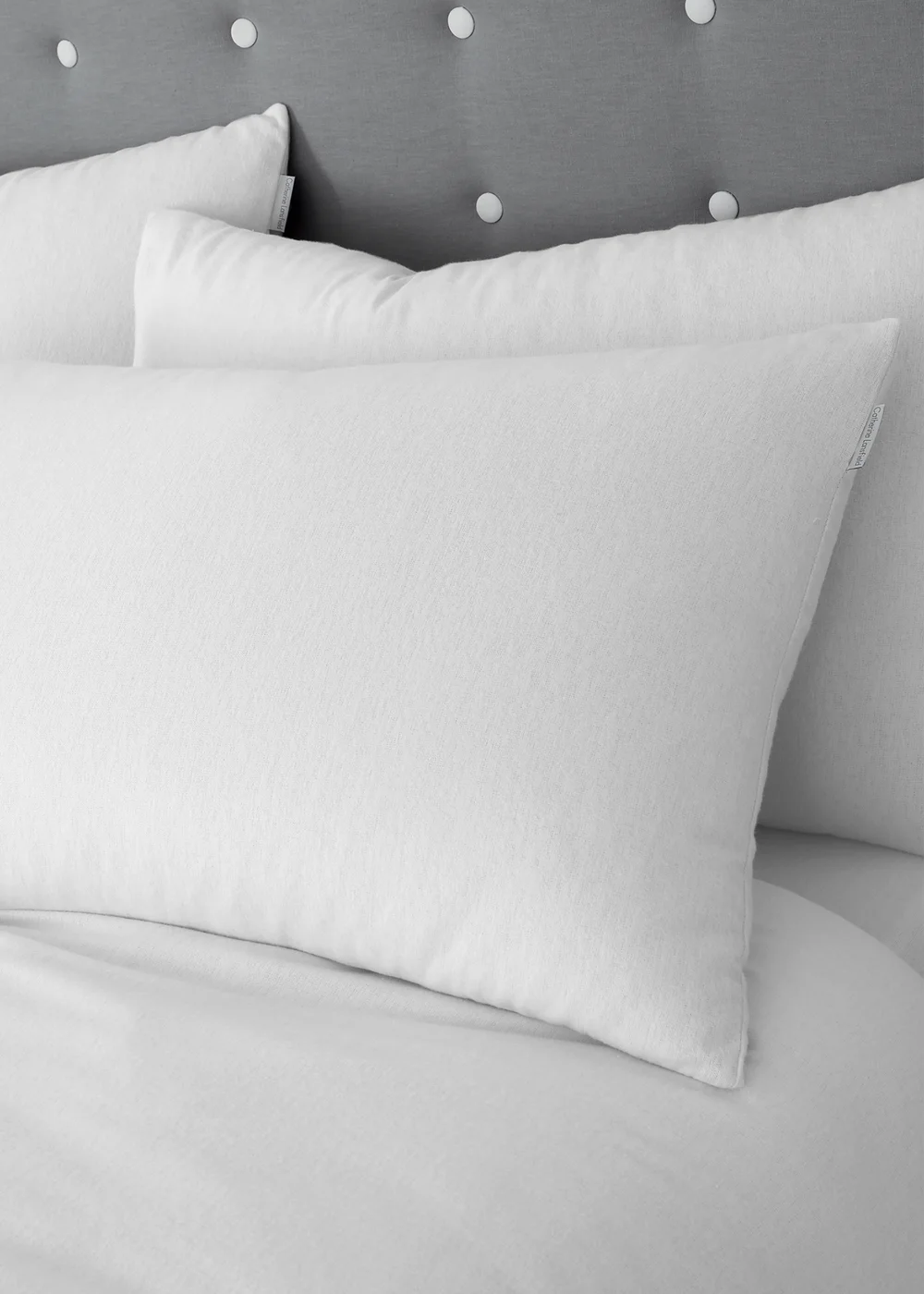 Catherine Lansfield White Brushed Cotton Duvet Set - Single Image 2