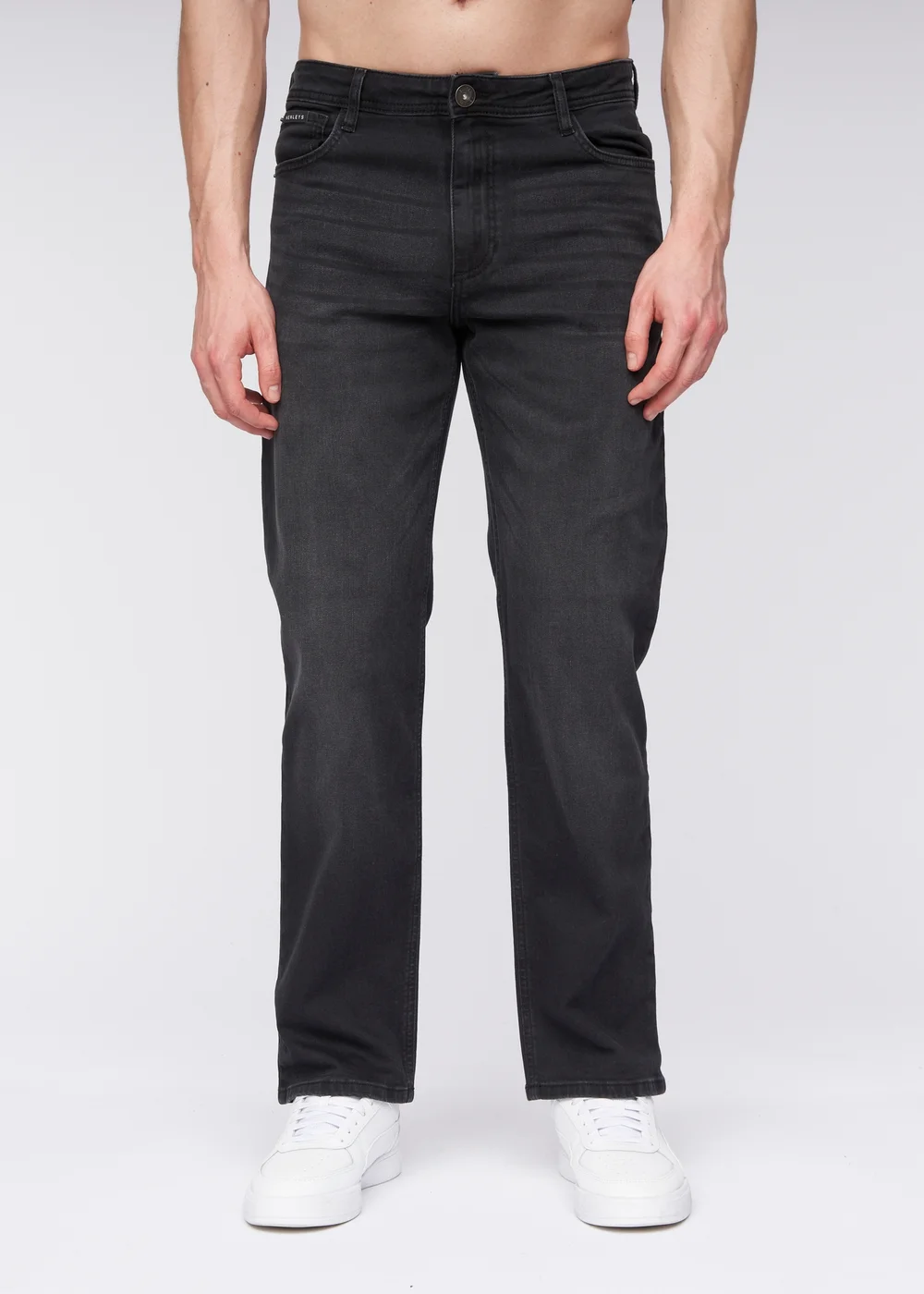 Henleys Black Breeze Straight Fit Jeans - 30/L30 Image 1