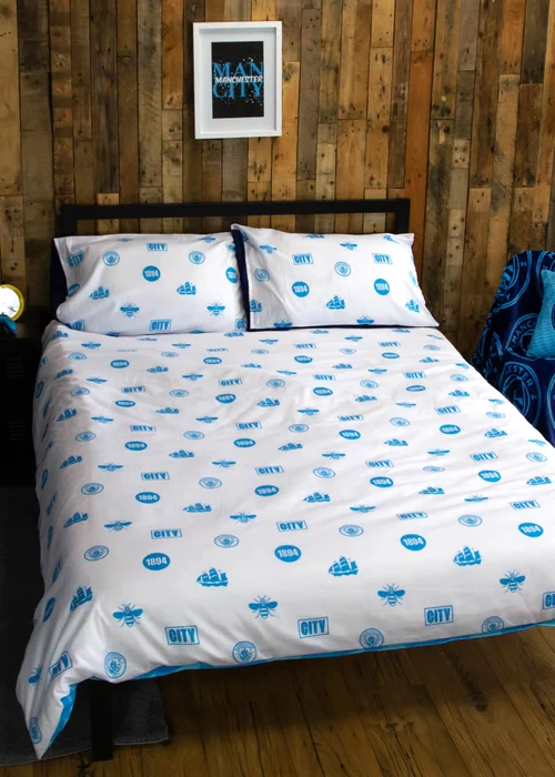 Manchester City FC Reversible Duvet Cover Set - Single Image 2