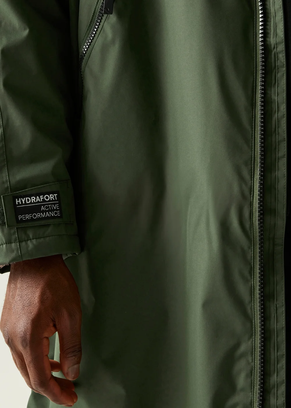 Regatta Dark Khaki Adult Waterproof Robe with Hydrafort Technology - L/XL Image 5