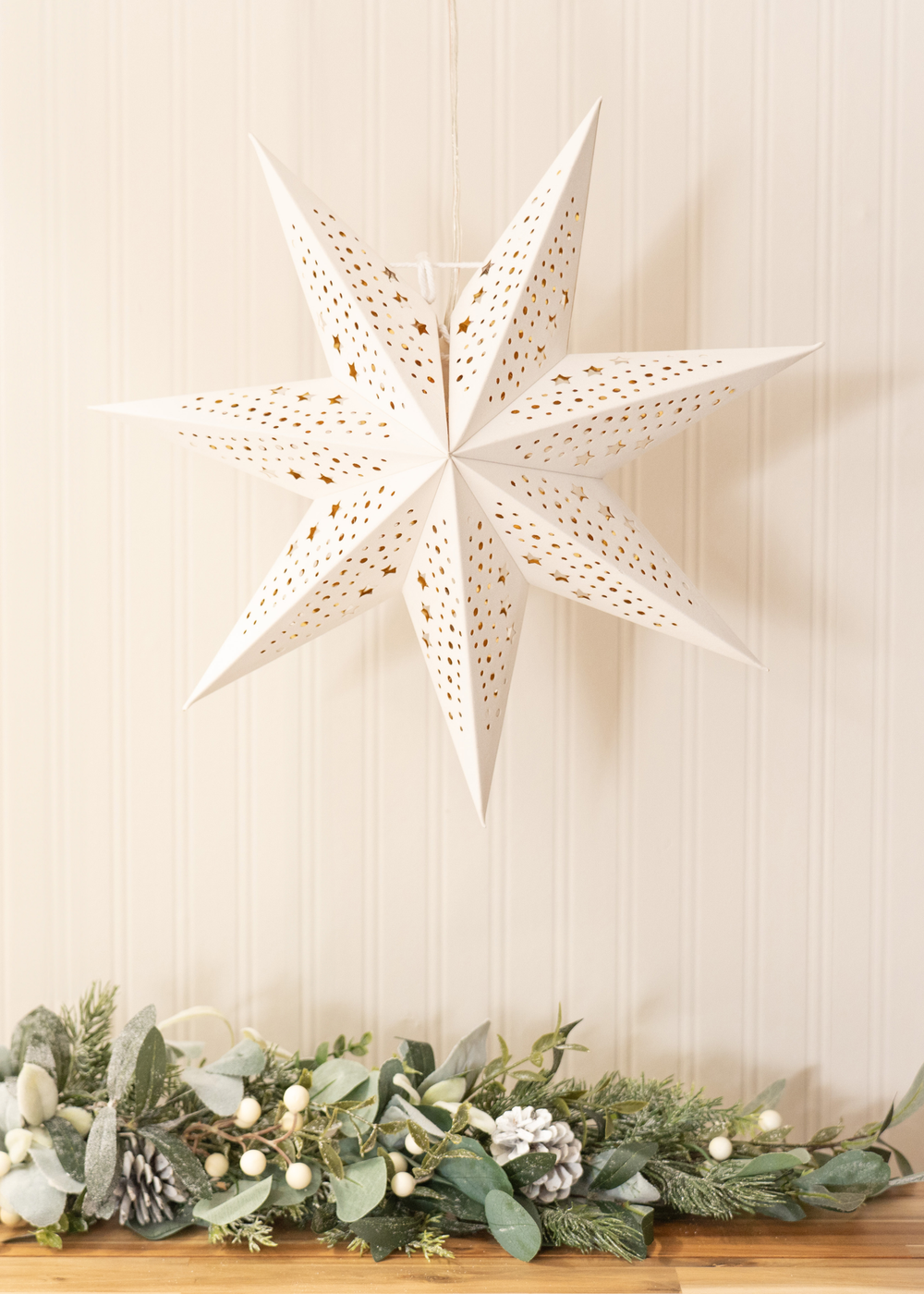 ValueLights White Velvet Star Light Plug in Wall Light Christmas Tree Topper (45cm x 45cm x 13cm) - One Size Image 1