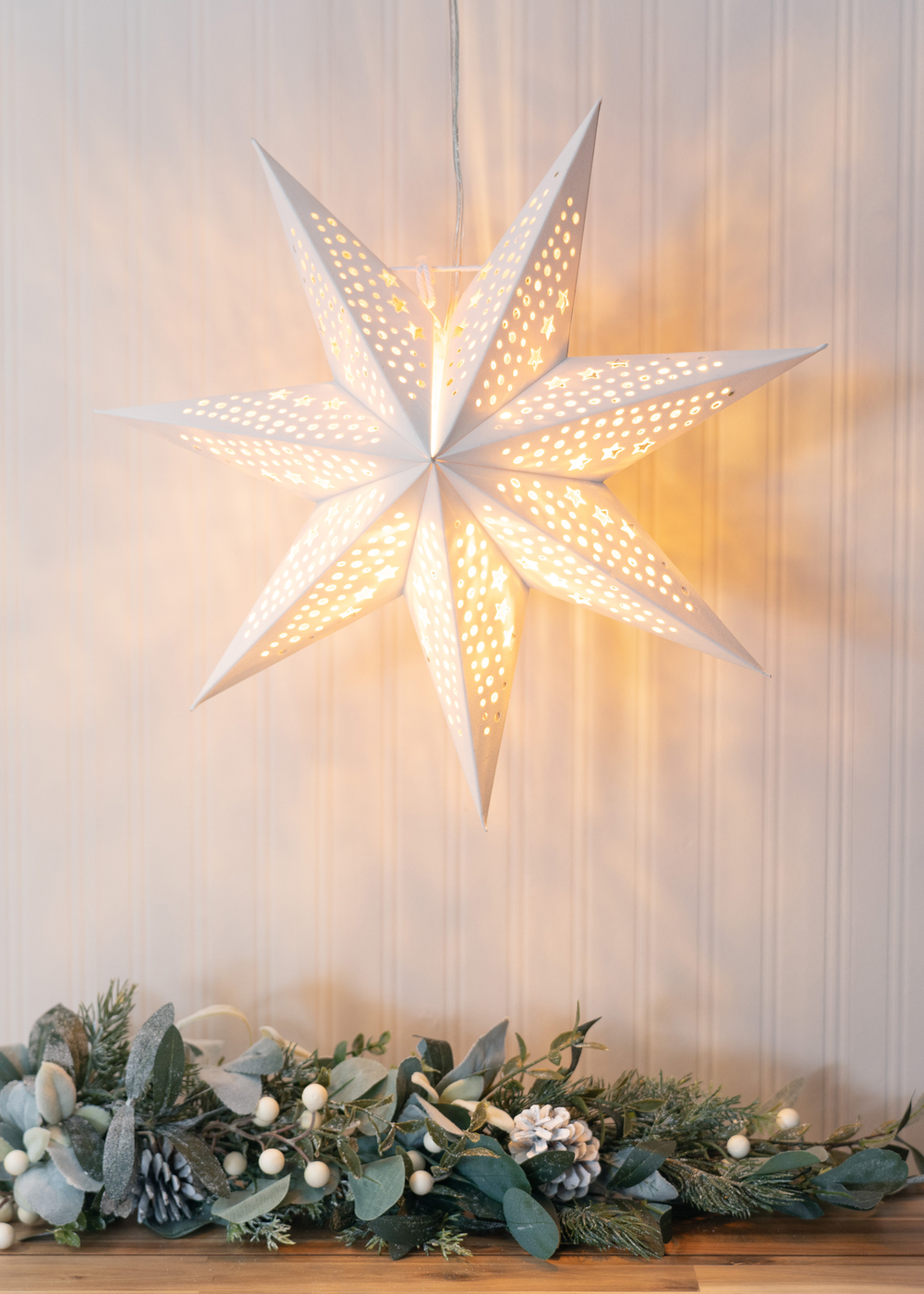 ValueLights White Velvet Star Light Plug in Wall Light Christmas Tree Topper (45cm x 45cm x 13cm) - One Size Image 3