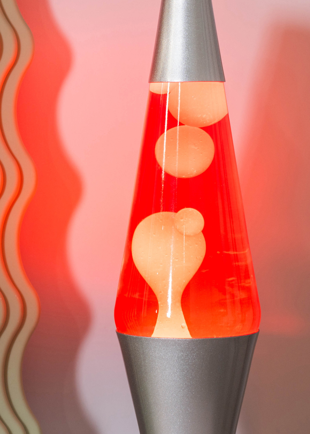 ValueLights Razzo LED Red and White Lava Lamp (37.5cm x 10.5cm x 10.5cm) - One Size Image 2