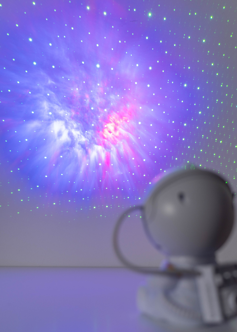 ValueLights Nebula Astronaut Spaceman Projector Night Light with Remote Control (12.5cm x 8.5cm x 7.6cm) - One Size Image 5