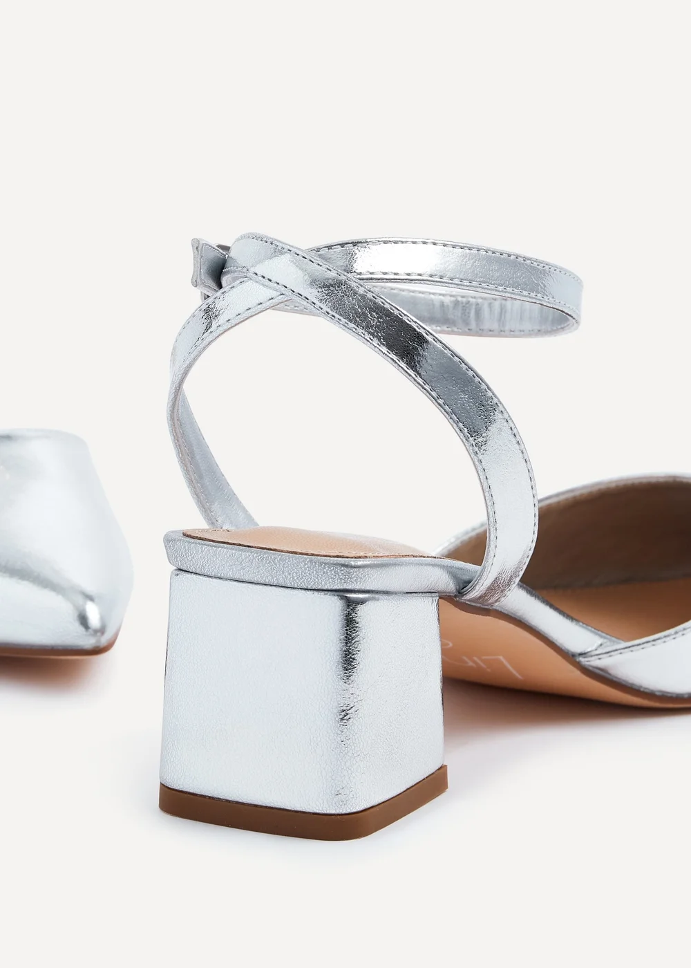 Linzi Suzy Wide Fit Silver Faux Leather Court Heel - 3 Image 5