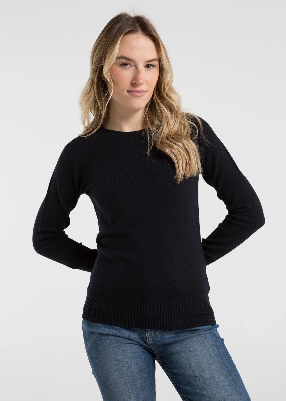 French Connection Navy Cosy Soft Touch Crew Neck Raglan Jumper - XS Image 4