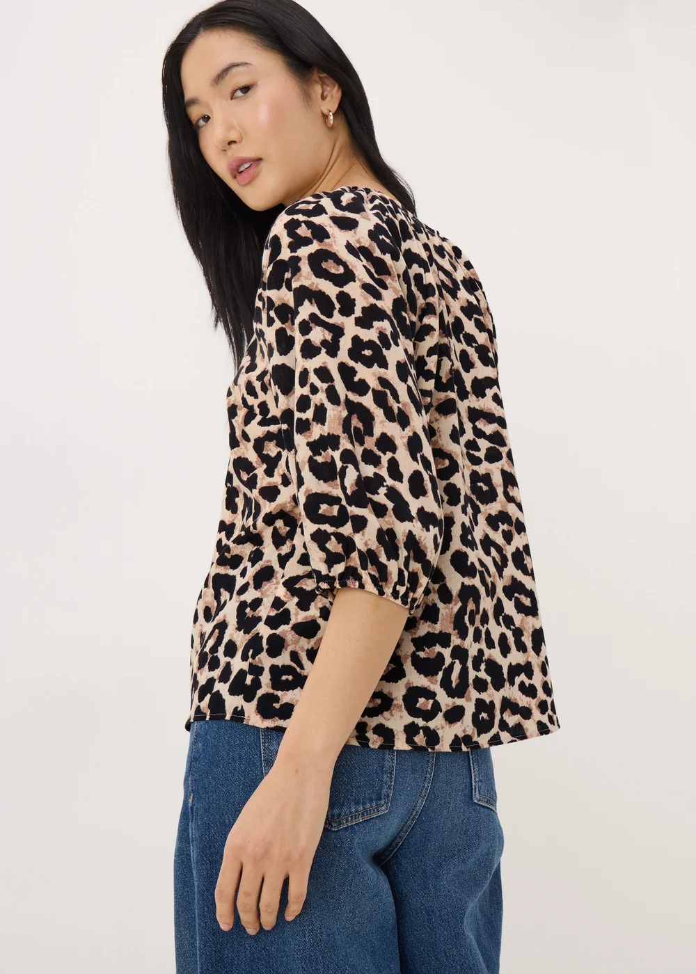 Brown Leopard Print Tea Blouse - 8 Image 2