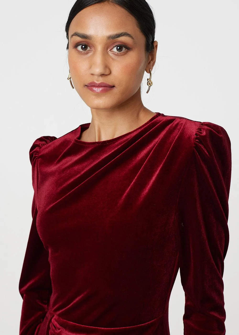 Izabel London Red Velvet Long Puff Sleeve Split Hem Midi Dress - 8 Image 3