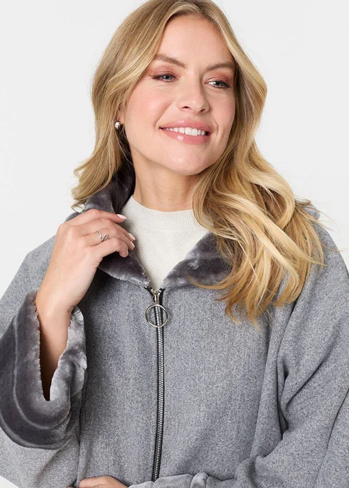 Izabel London Grey Faux Fur Trim Zip-Up Relaxed Jacket - S/M Image 4