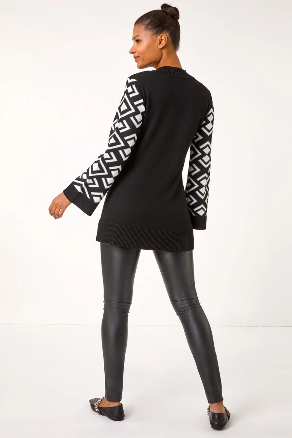 Roman Black Patterned Sleeve Tunic Knit Jumper - Size 18 Image 3