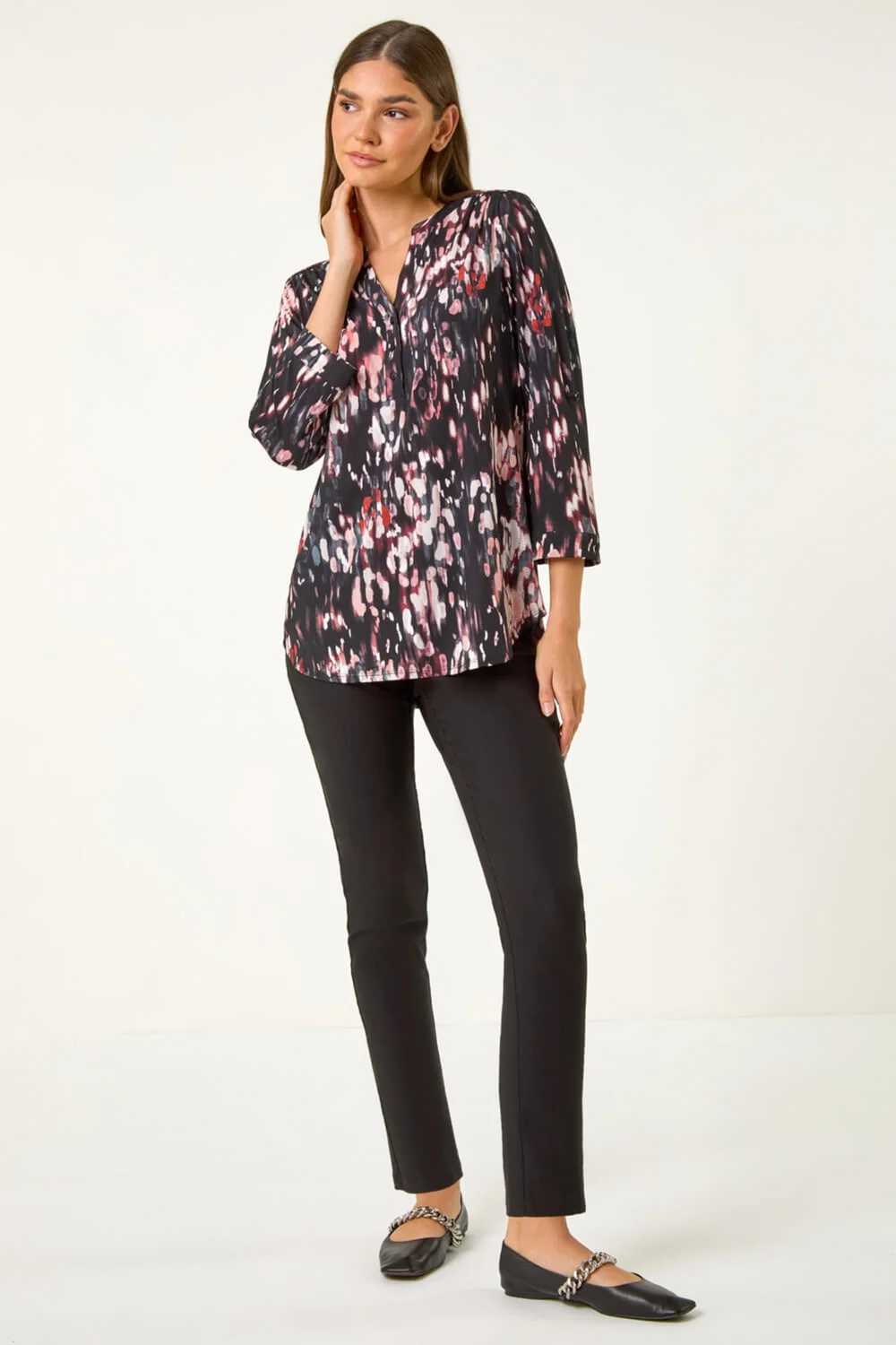 Roman Mocha Textured Abstract Print V-Neck Stretch Top - 10 Image 3