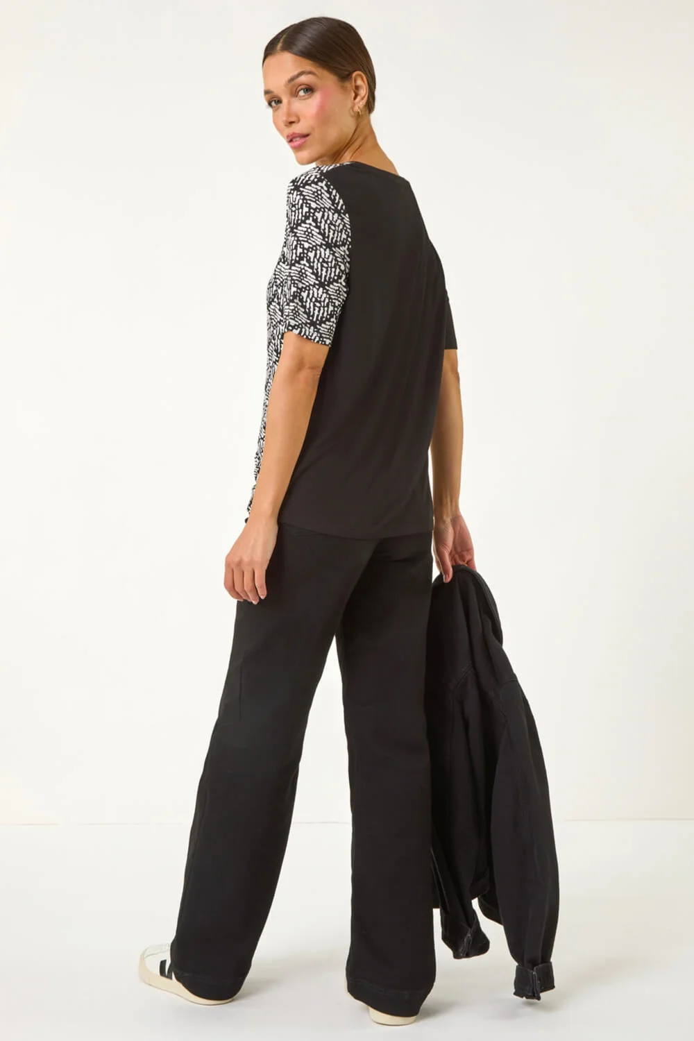 Roman Black Contrast Print Lace Trim Top - Size 12 Image 3