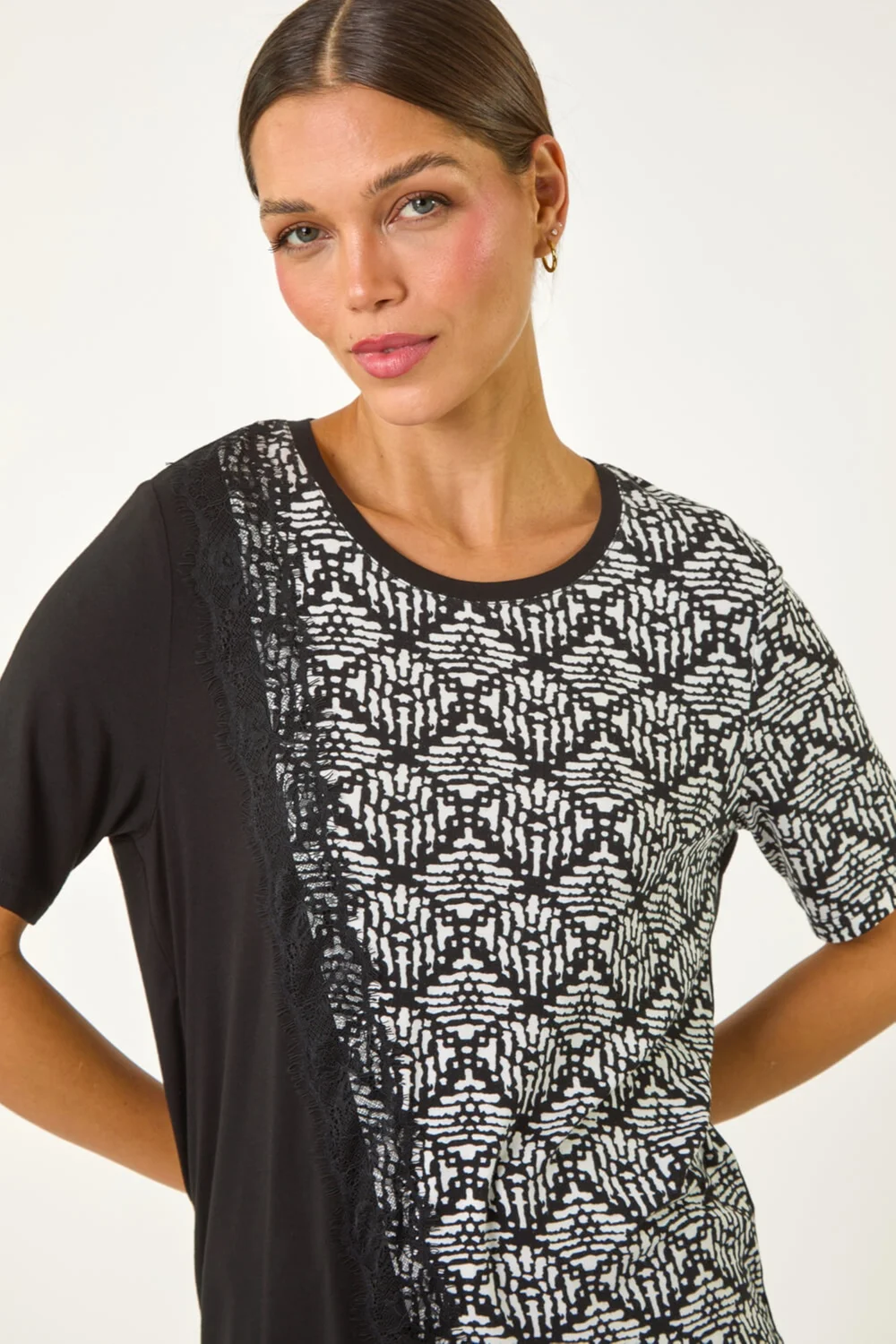 Roman Black Contrast Print Lace Trim Top - Size 12 Image 4