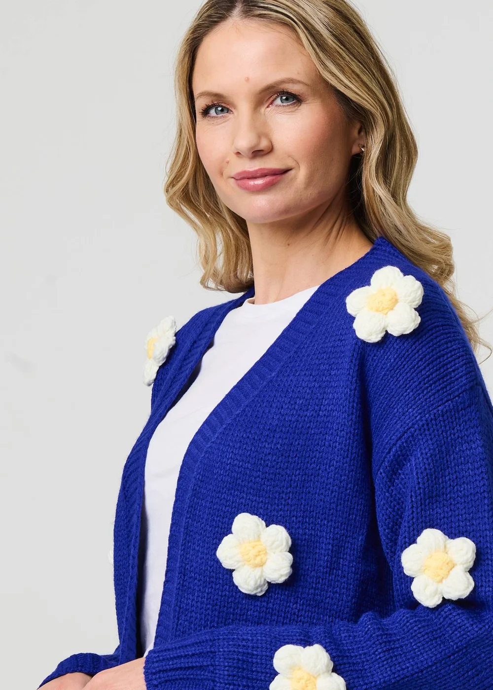 Izabel London Blue Floral Crochet Embellished Wrap Cardigan - S/M Image 3