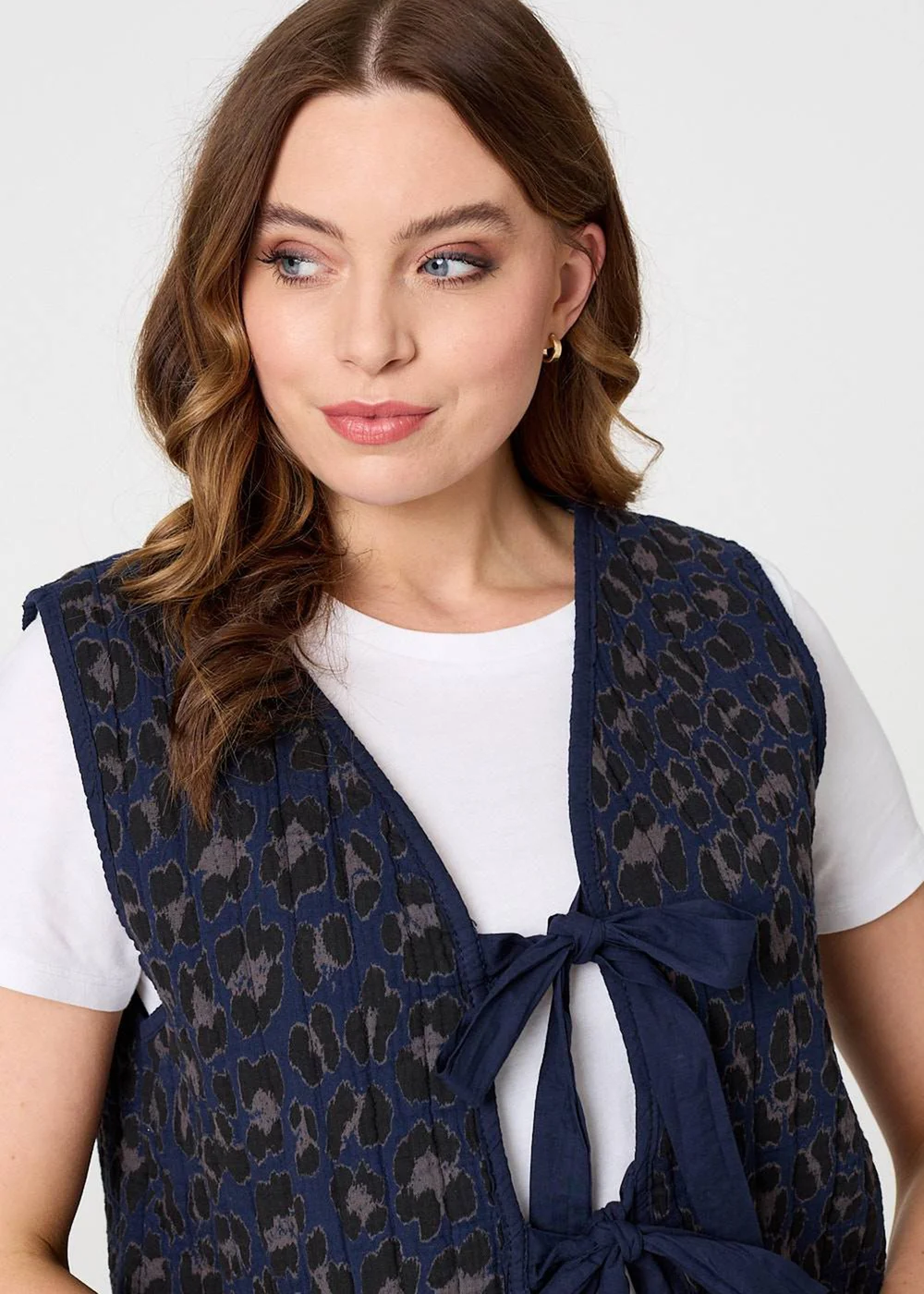 Izabel London Blue Animal Print Sleeveless Tie front Vest - Small/Medium Image 3