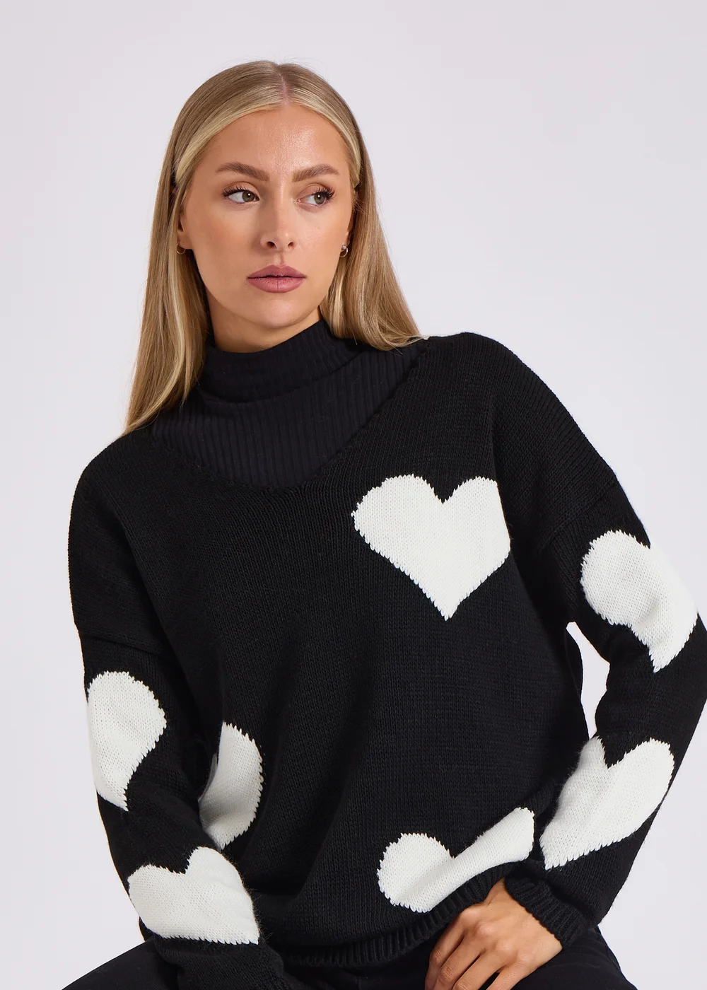 Gini London Black V Neck Oversized Heart Knit Jumper - S/M Image 3