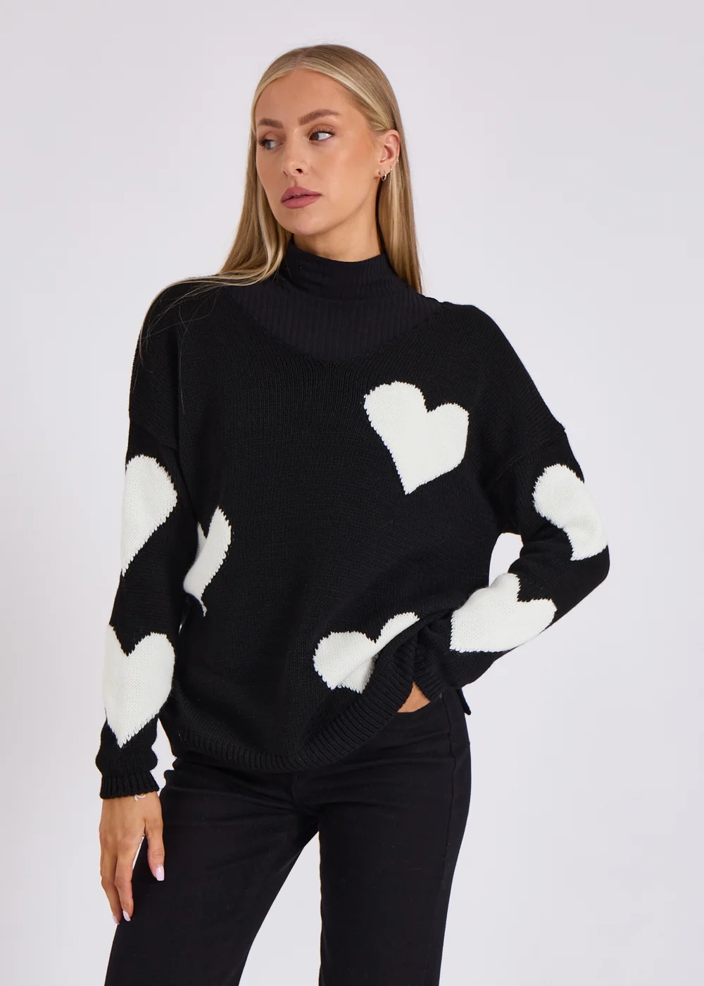 Gini London Black V Neck Oversized Heart Knit Jumper - S/M Image 4
