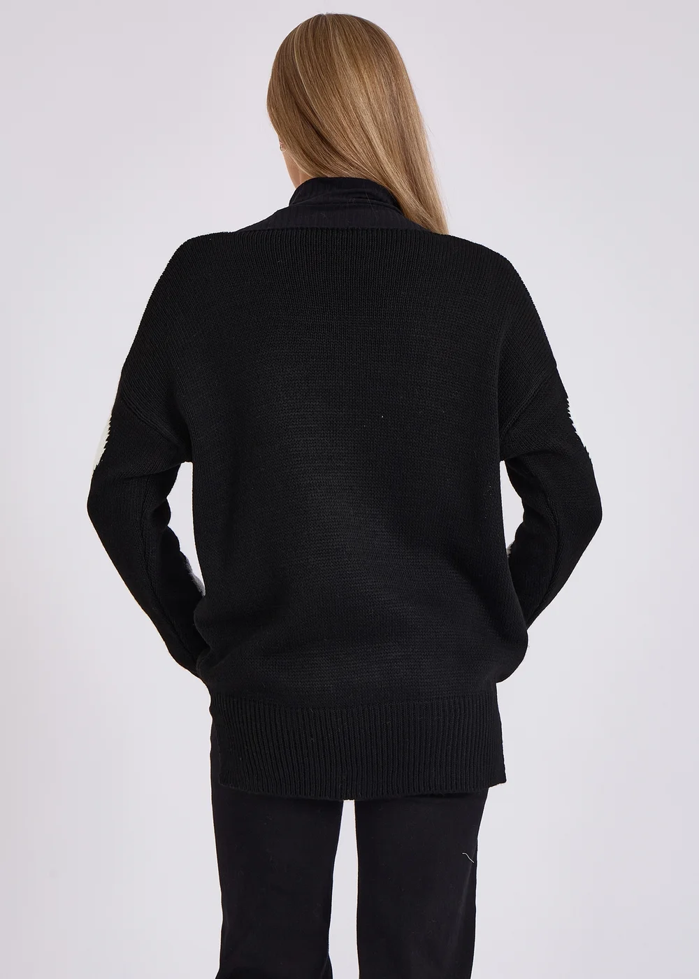 Gini London Black V Neck Oversized Heart Knit Jumper - S/M Image 2