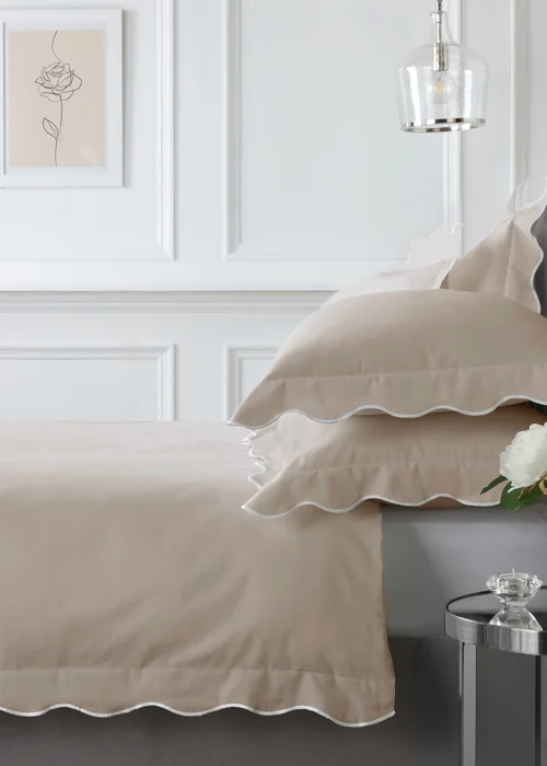 Appletree Boutique Scallop Edge Natural Duvet Cover Set - Double Image 1