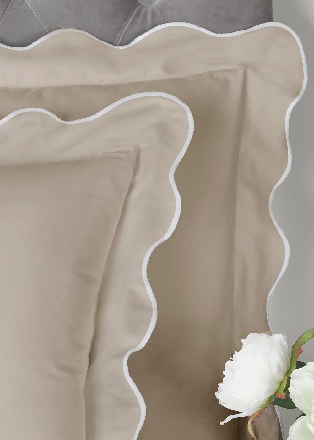 Appletree Boutique Scallop Edge Natural Duvet Cover Set - Double Image 3