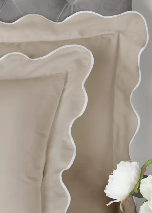 Appletree Boutique Scallop Edge Natural Duvet Cover Set - Double Image 3