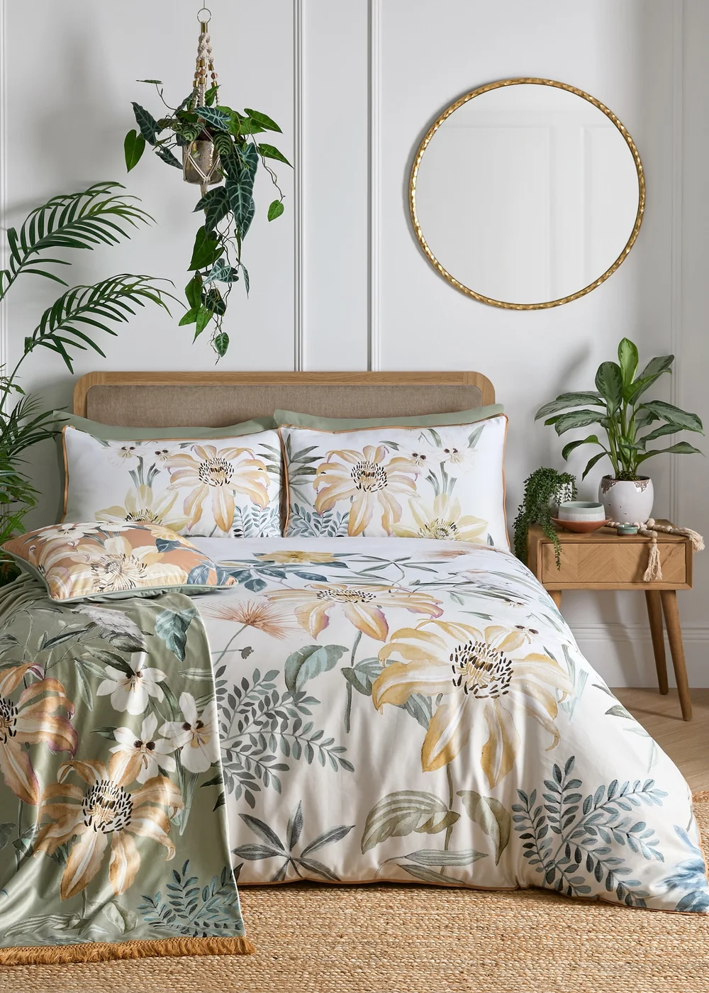 Soiree Sagara Digitally Printed Gold Duvet Cover Set - Double Image 4