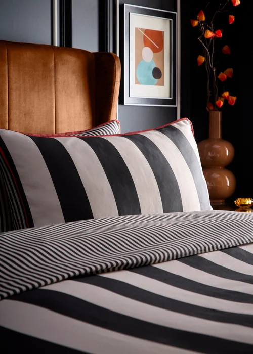 Laurence Llewelyn-Bowen Festivo Circus Stripe Black Duvet Cover Set - Double Image 2