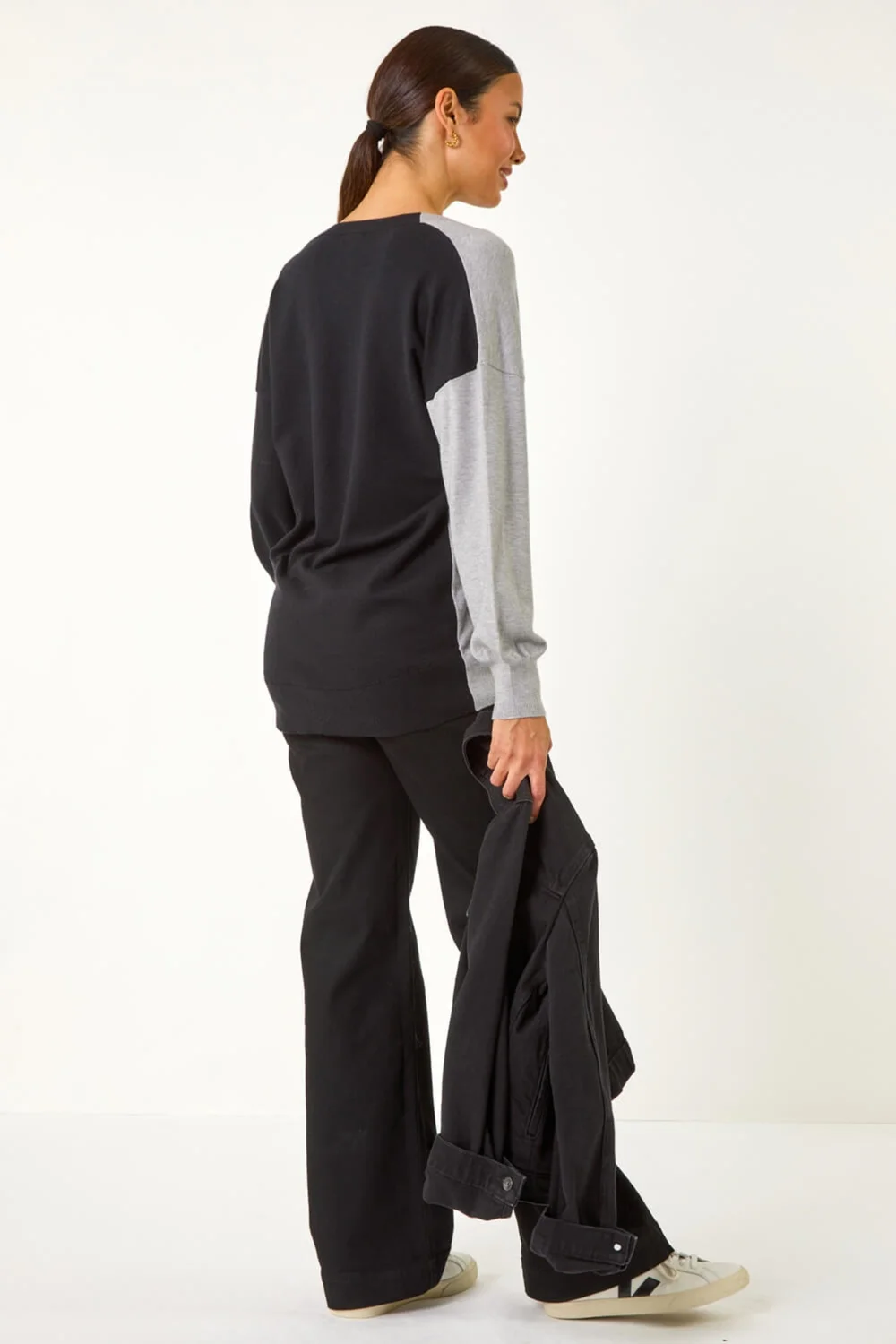 Roman Grey V-Neck Colour Block Knit Jumper - Size 14 Image 3