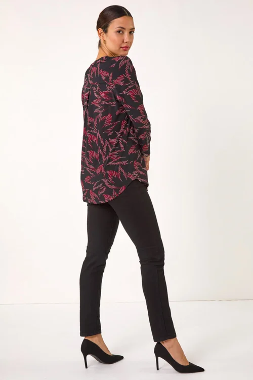 Roman Red Textured Abstract Print V-Neck Stretch Shirt - 10 Image 3